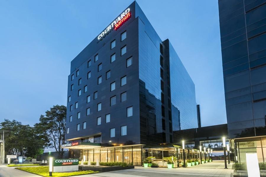 Courtyard By Marriott Bogota Airport Hotel Екстериор снимка