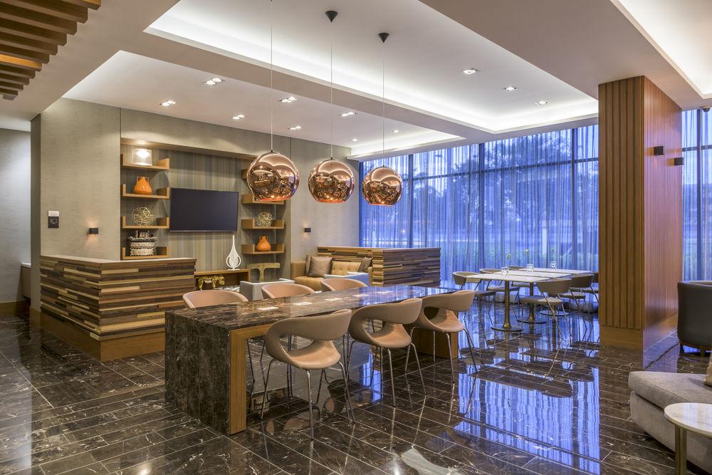 Courtyard By Marriott Bogota Airport Hotel Екстериор снимка