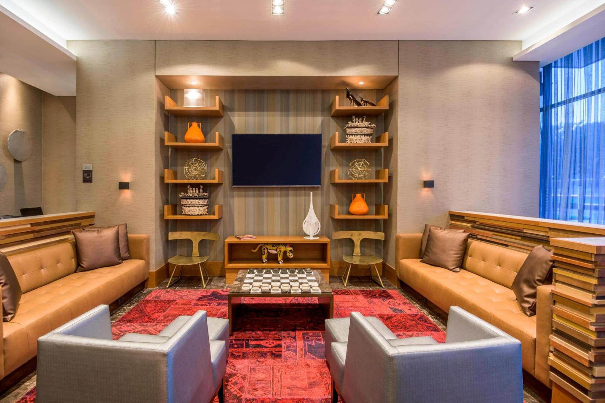 Courtyard By Marriott Bogota Airport Hotel Екстериор снимка