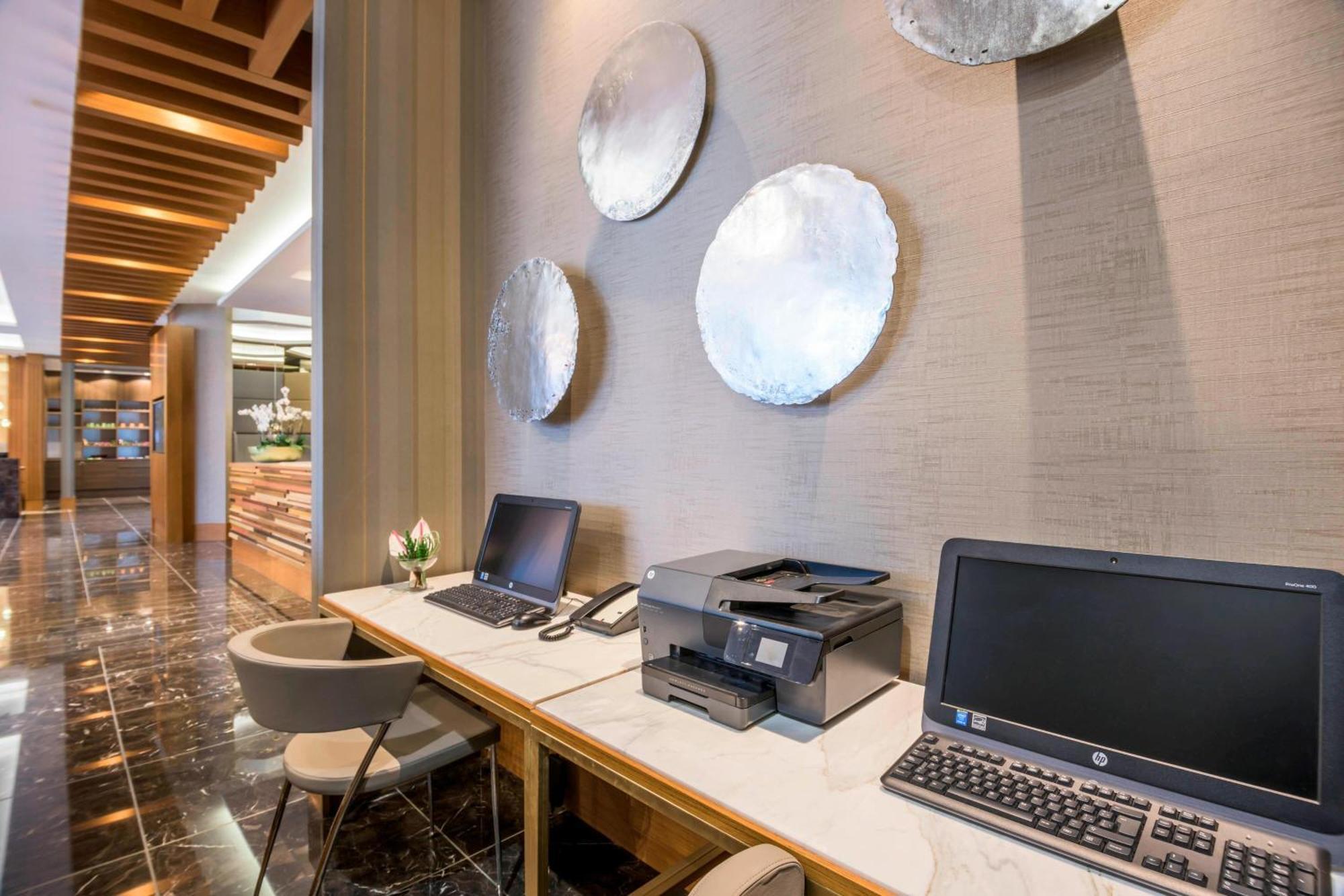Courtyard By Marriott Bogota Airport Hotel Екстериор снимка